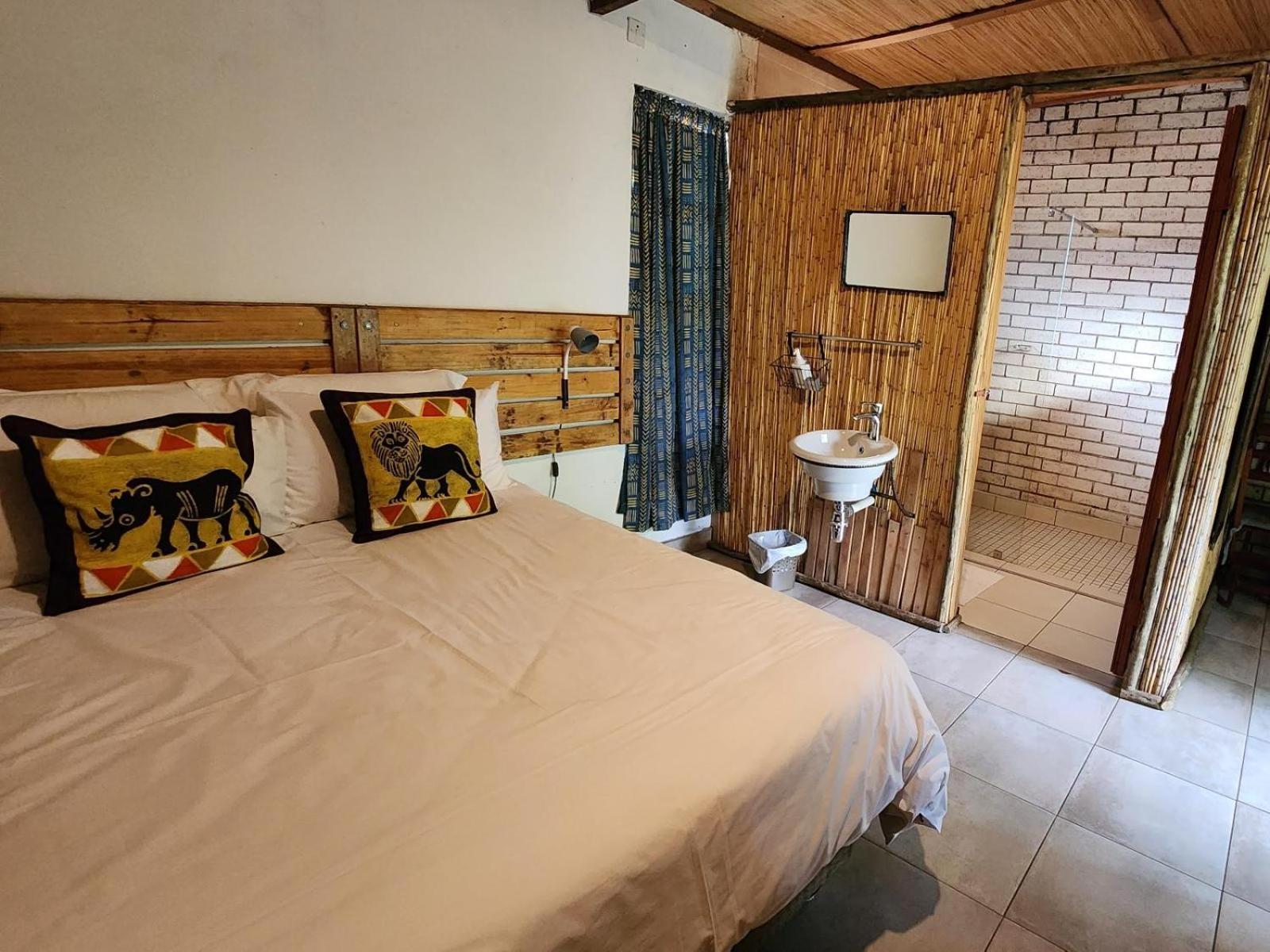 Nxabii Cottages Касане Стая снимка